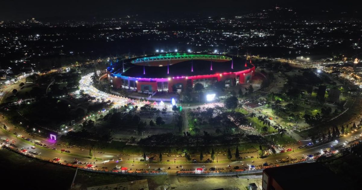 Bupati Rudy Susmanto Apresiasi Semangat Anak Muda dalam Kegiatan Dash Run di Stadion Pakansari