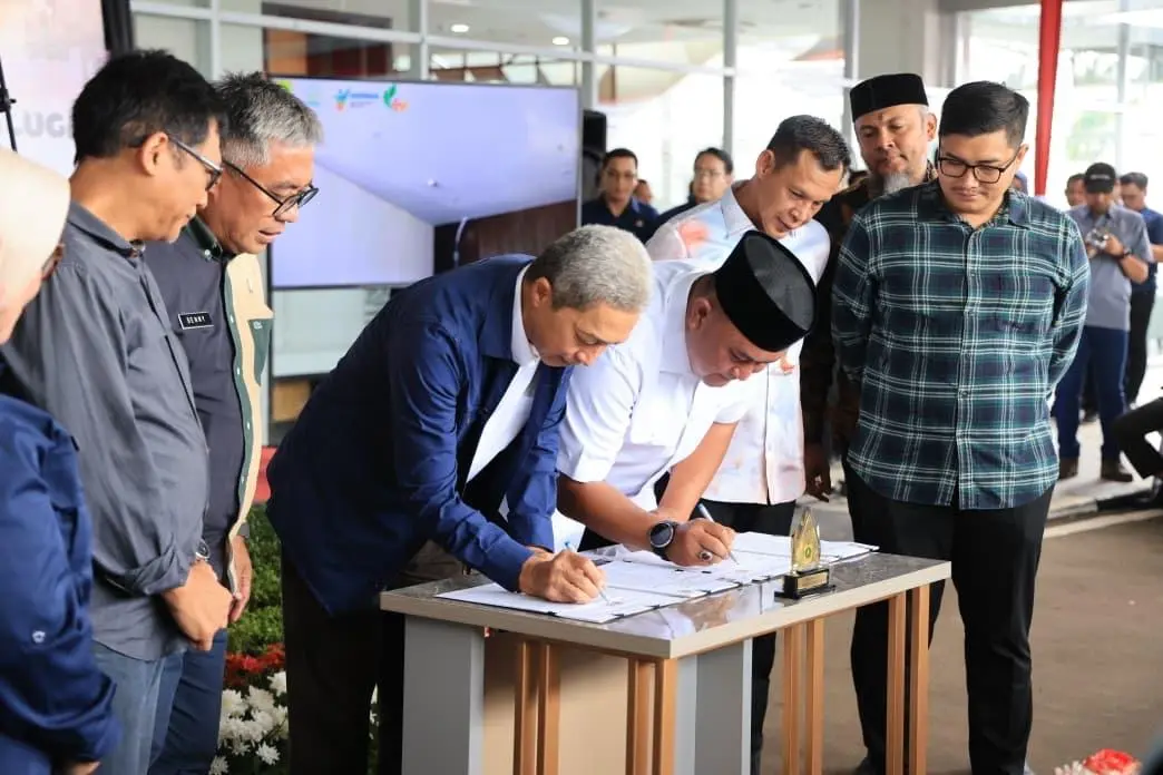 Bupati Bogor Tandatangani Kerja Sama Pengelolaan TPAS Galuga Menuju PSEL yang Terpadu dan Modern