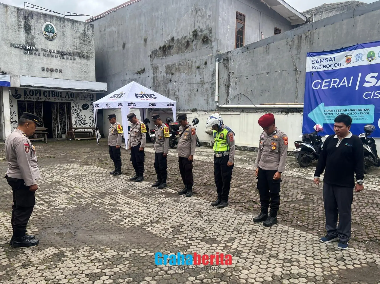 Pos Pam Cisarua Polres Bogor Gelar Apel Kesiapsiagaan Operasi Lilin Lodaya 2025 Sesuai Arahan Kapolres Bogor