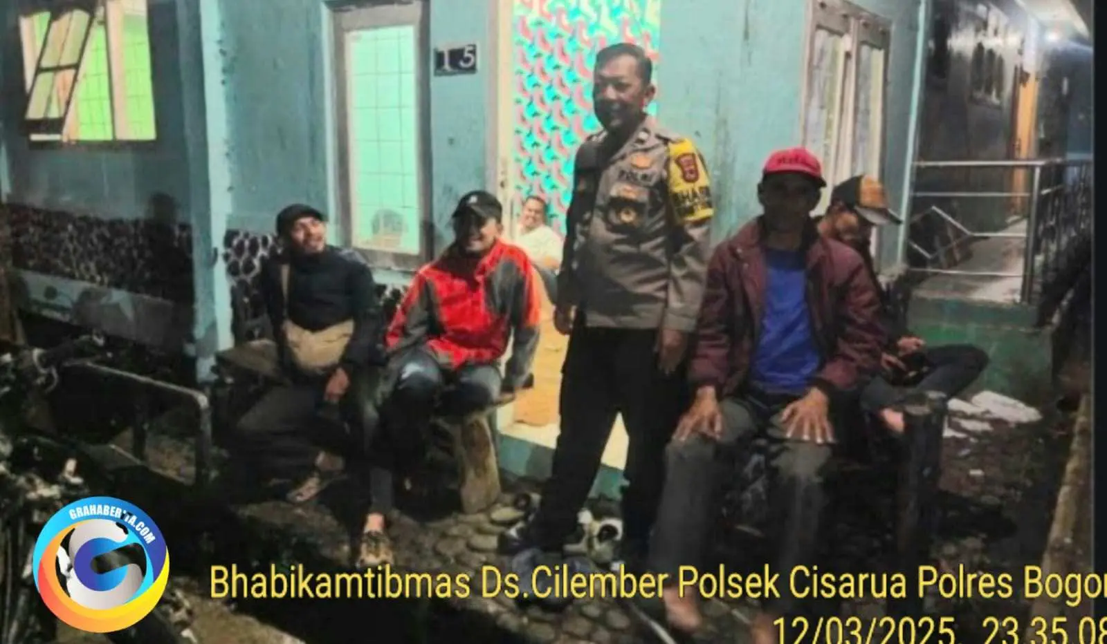 Bhabinkamtibmas Wilayah Hukum Polsek Cijeruk Giat Cooling Sistem Patroli Sambangi Satkamling Sampaikan Pesan Kamtibmas Ajak Jaga Kondusifitas Wilayah