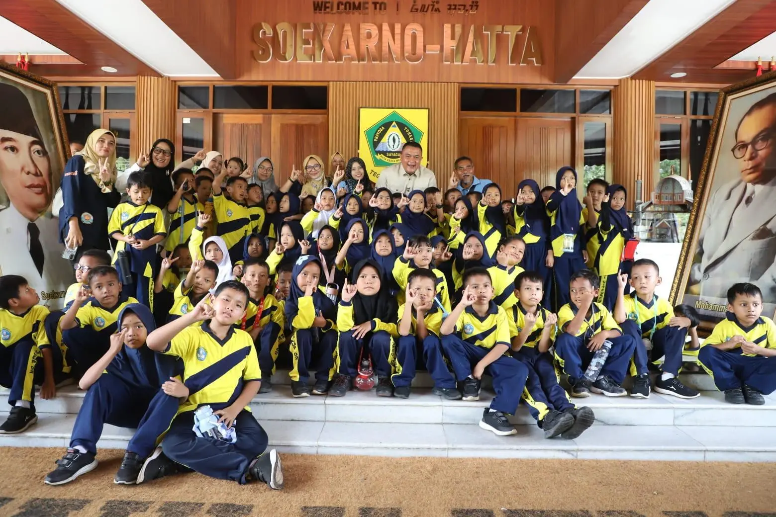 Bupati Bogor Terima Kunjungan Edukatif SDN Citeureup 02 di Pendopo