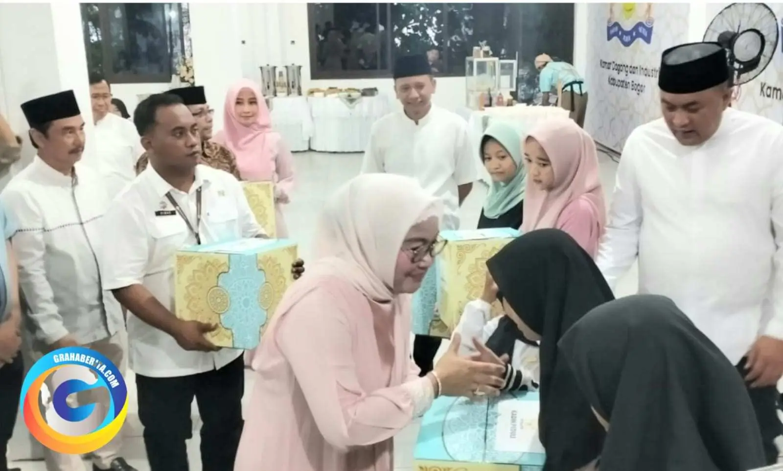 Kadin Kabupaten Bogor,Adakan Bukber dan Santunan Anak Yatim 