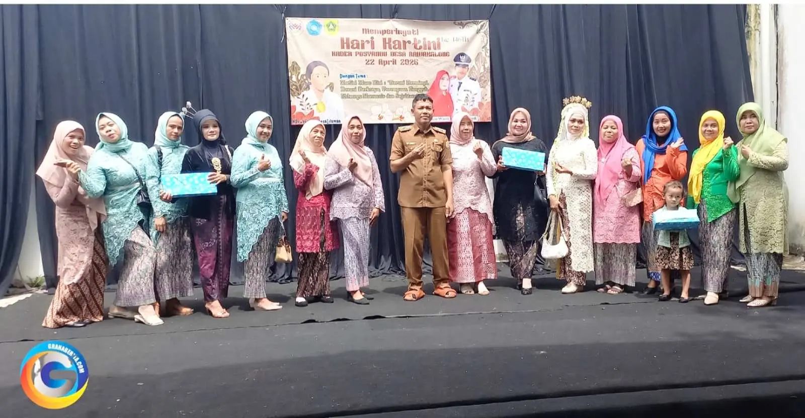 Kader Posyandu Desa Rawa kalong,Peringati Hari Kartini ke 146 Tahun 